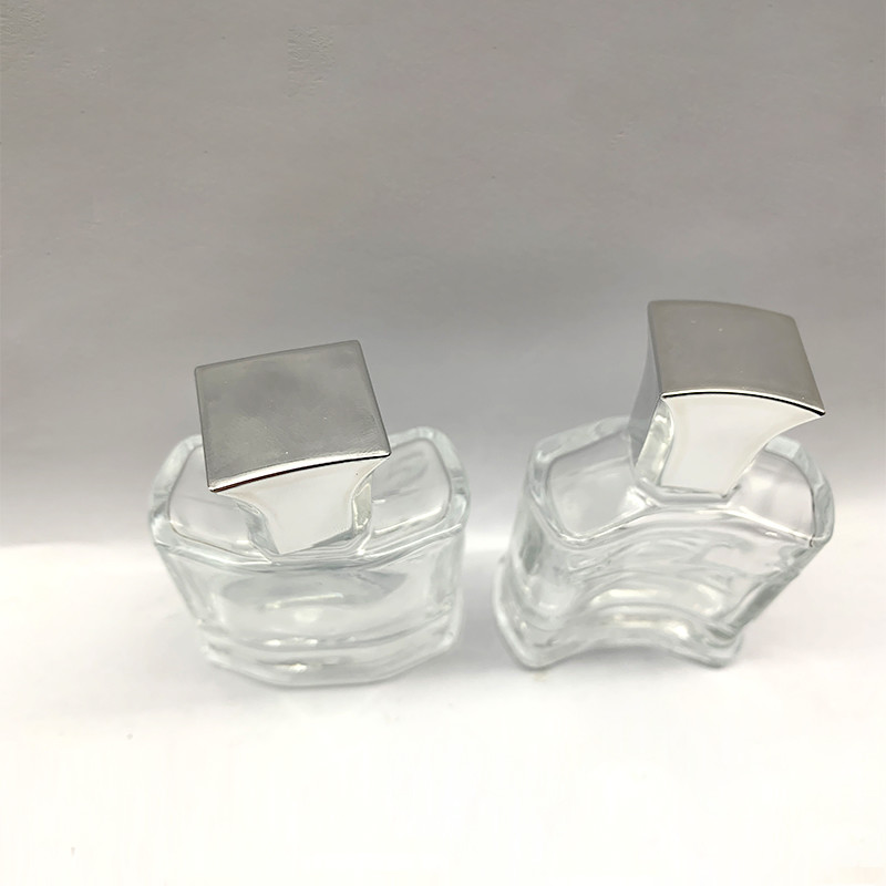 YC1018 25ml Clear Perfume Bottle Special Shape With Atomizer