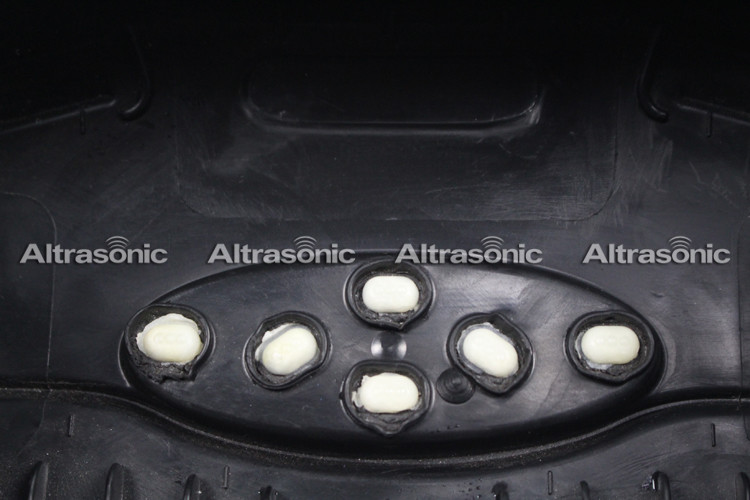 High Frequency Welding Ultrasonic Riveting Machine For Auto Interior Trim