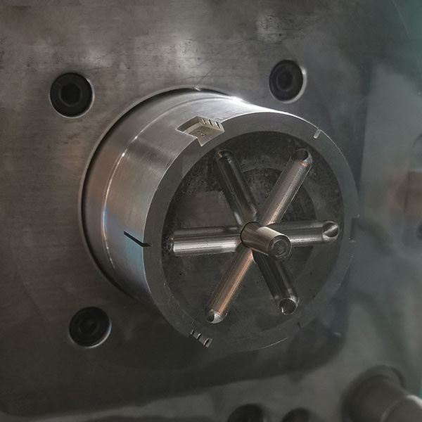  Glossy Finish Custom Injection Mold Auto Parts Plastic Mold Maker Manufactures