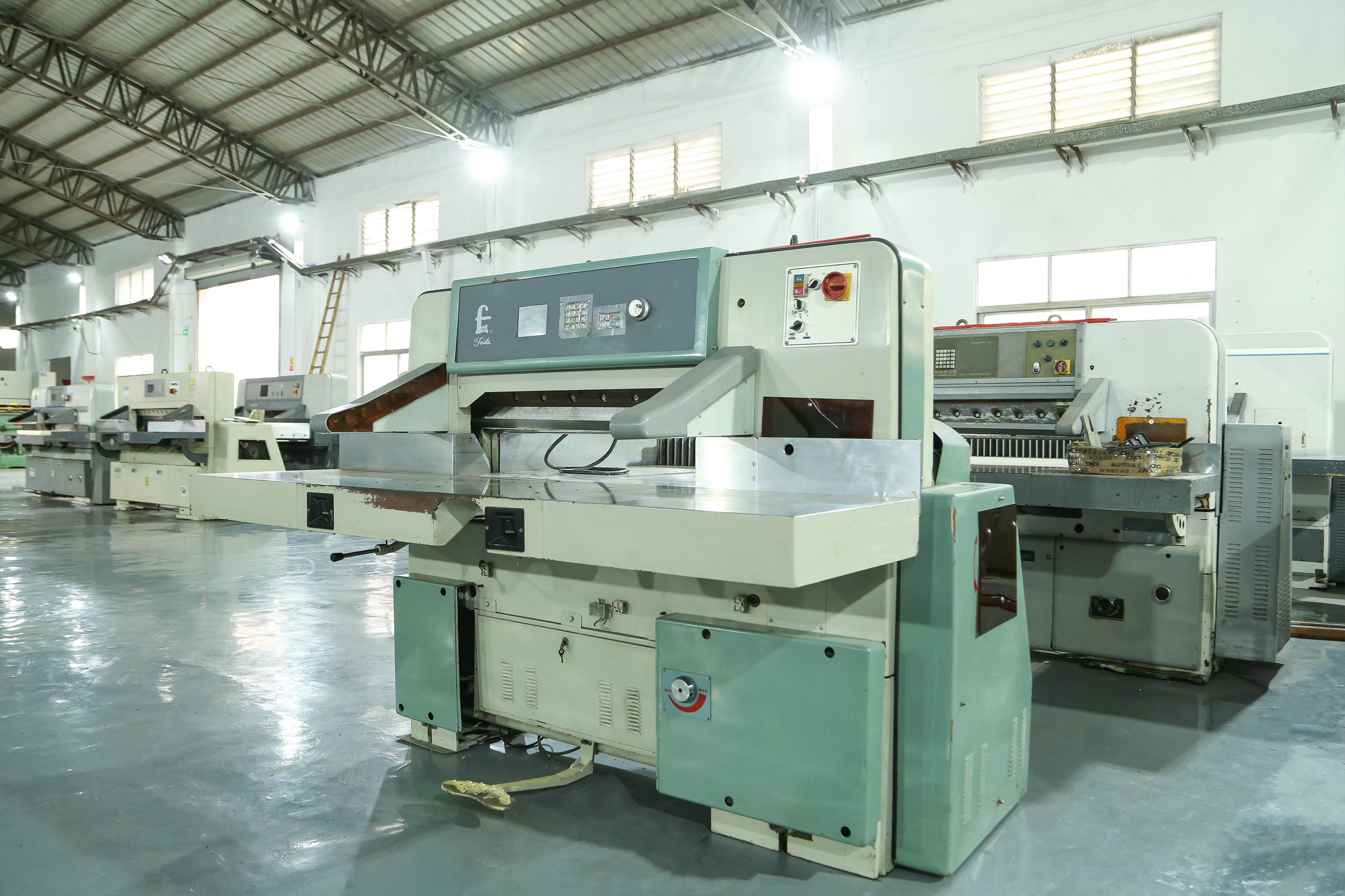 Taurus Polar 115EM Electric Paper Cutting Machine Used Enhance Your Cutting Efficiency