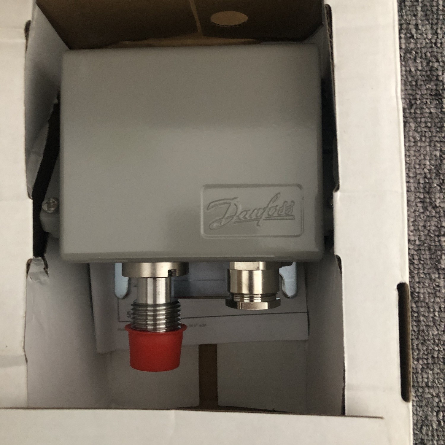 Original Danfoss Precision Pressure Transmitter EMP2 084G2109