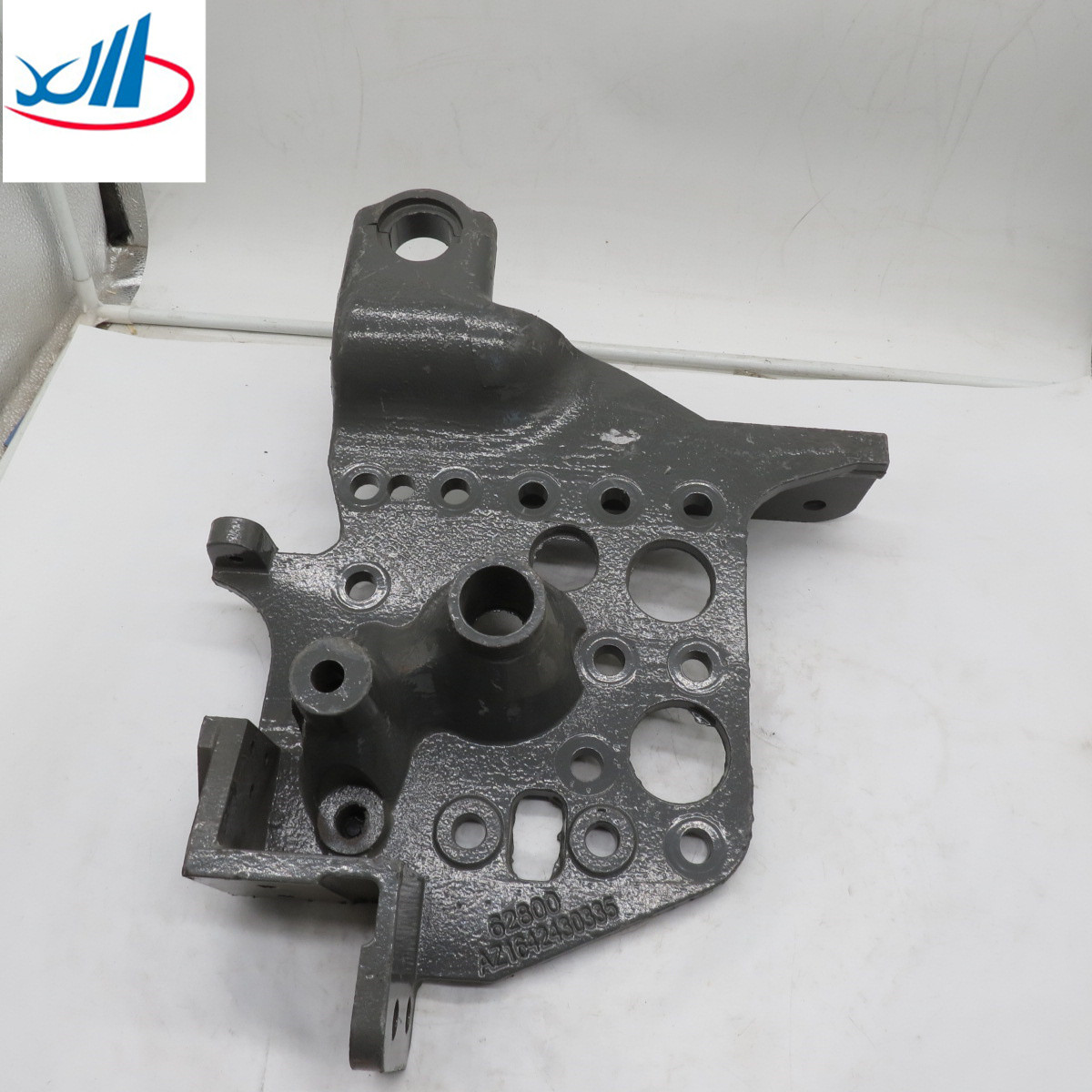 Good Performance Trucks and cars auto parts right front flip bracket AZ1642439336