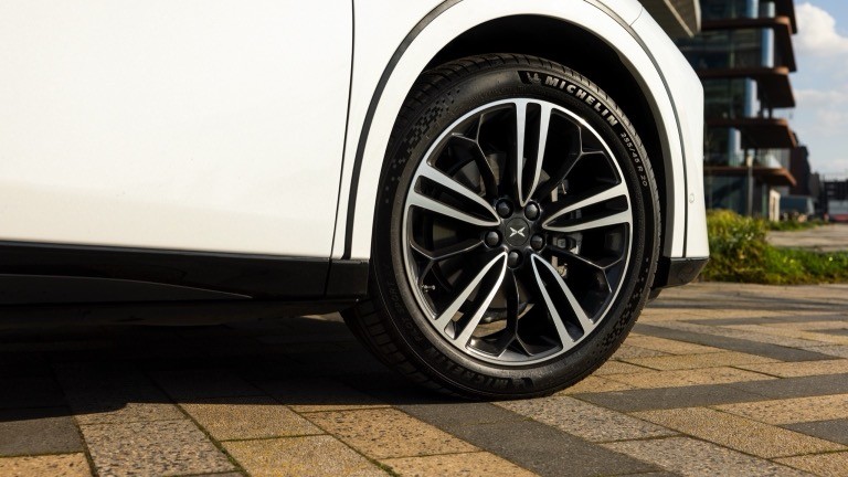 Xpeng G6 RWD Long Range Electric Vehicle SUV EV Electric Car with a motorpower of 210kw RWD driving & 490km Range