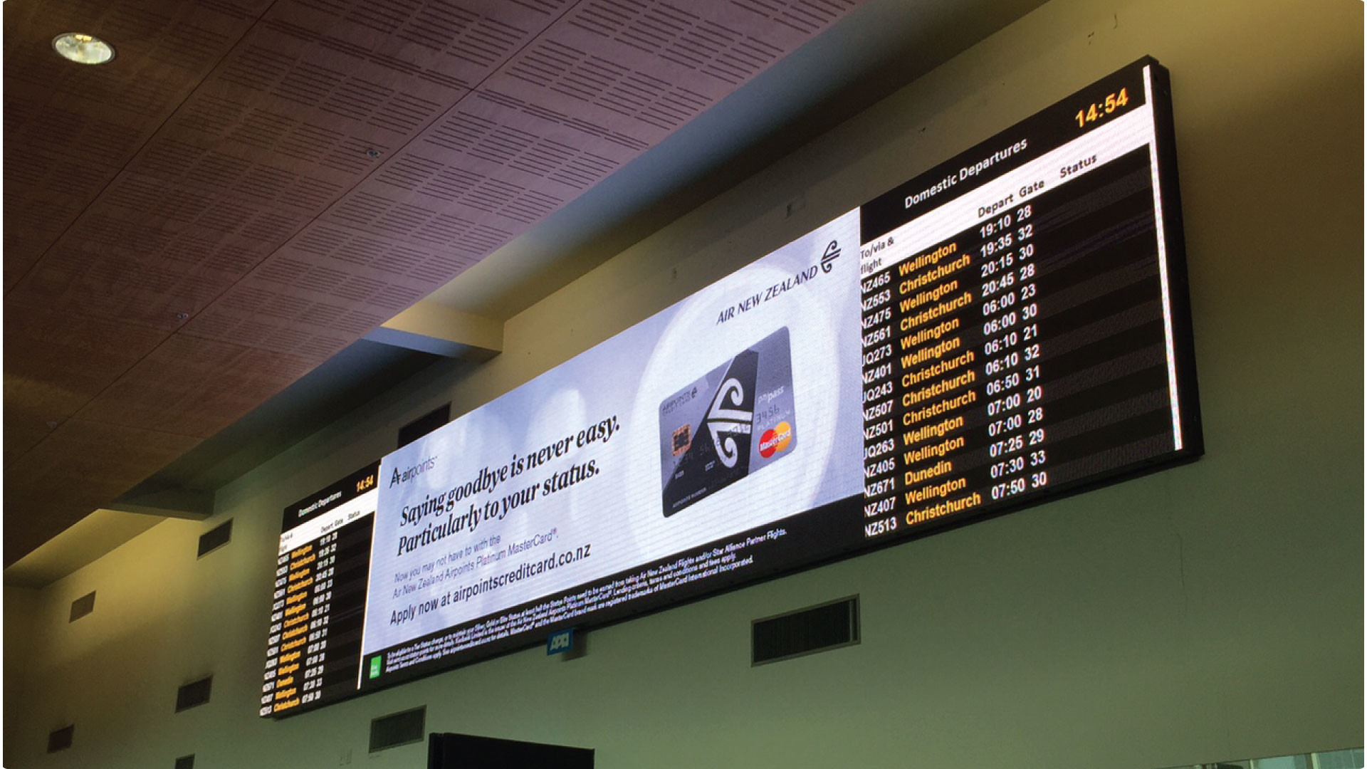 Airport Indoor LED Video Wall P3.91 500x500 Die Casting Boards 1200cd/sqm Brightness