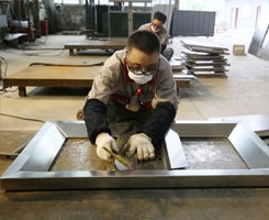 Hollow Out L1200 W400 H1000mm Stainless Steel Flower Pots