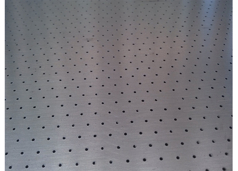 Micro-Straight Holes (Up To 0.8mm)