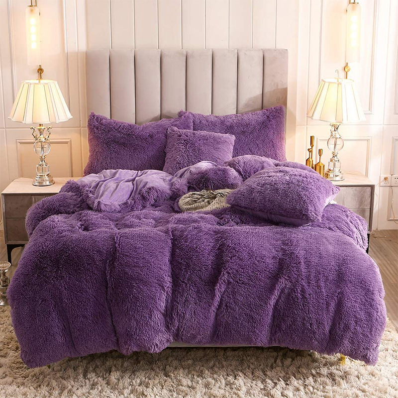 Crystal Velvet Plush Fluffy Bedding Four-piece Set Comforter with 100% Polyester Fibre