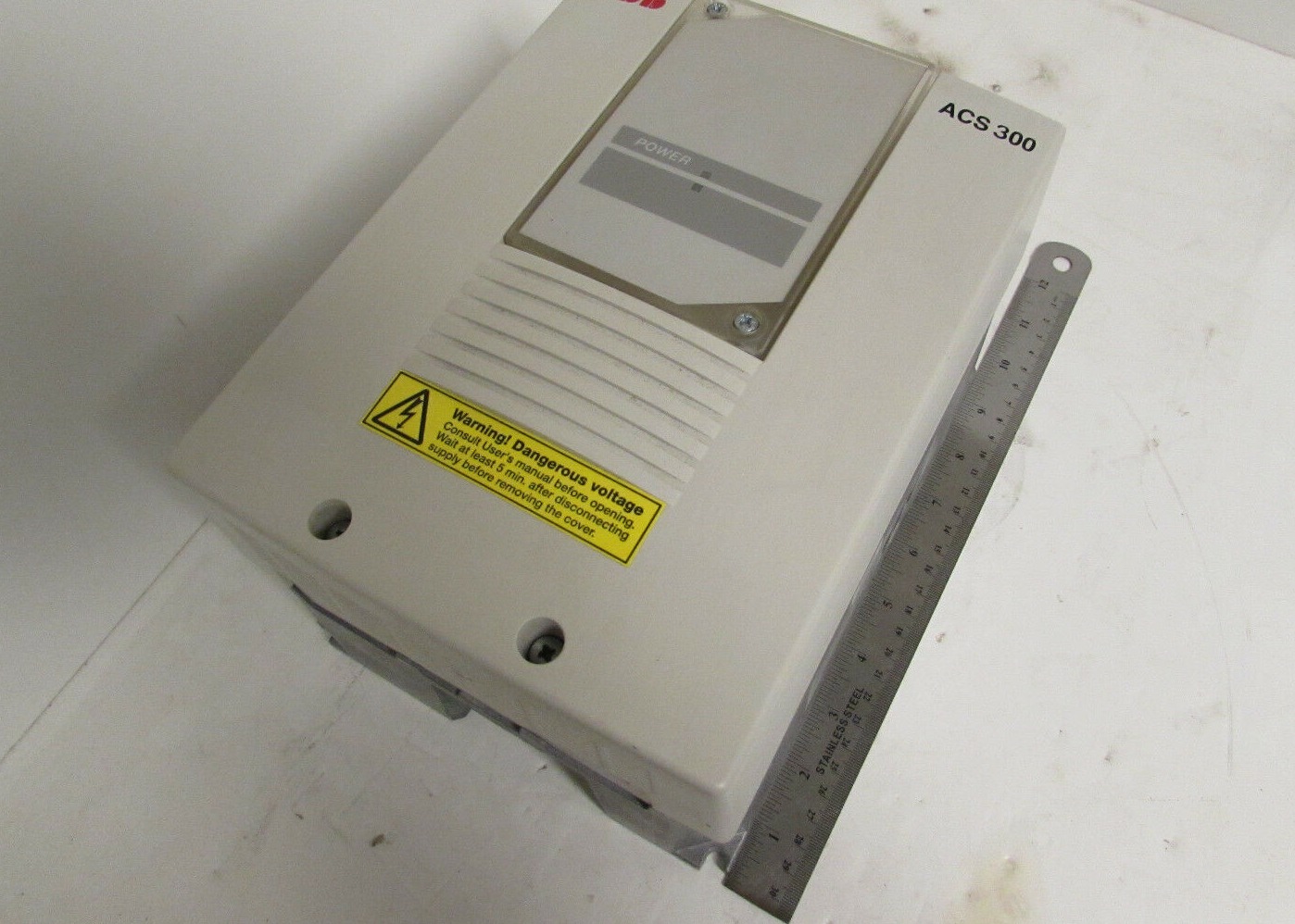 ACS604-0140-3-000F00009R1 brand new and original, grey is mian color,3-5 working day of deliver time.