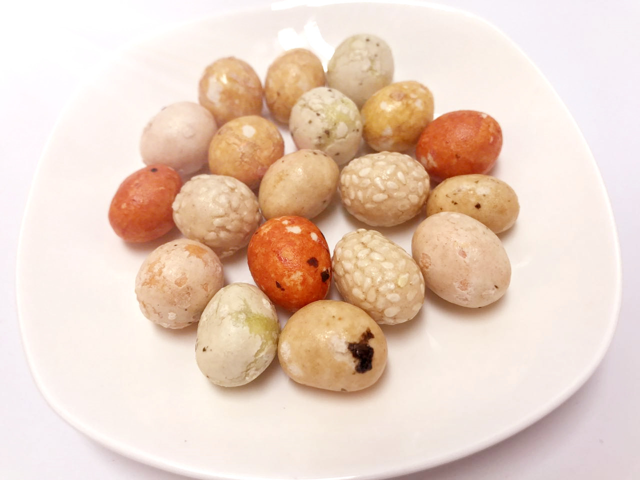 Roasted 100% Healthy Delicious Natural Soy sauce flavor Peanuts Coated in Colorful Skin in Bulk Packing