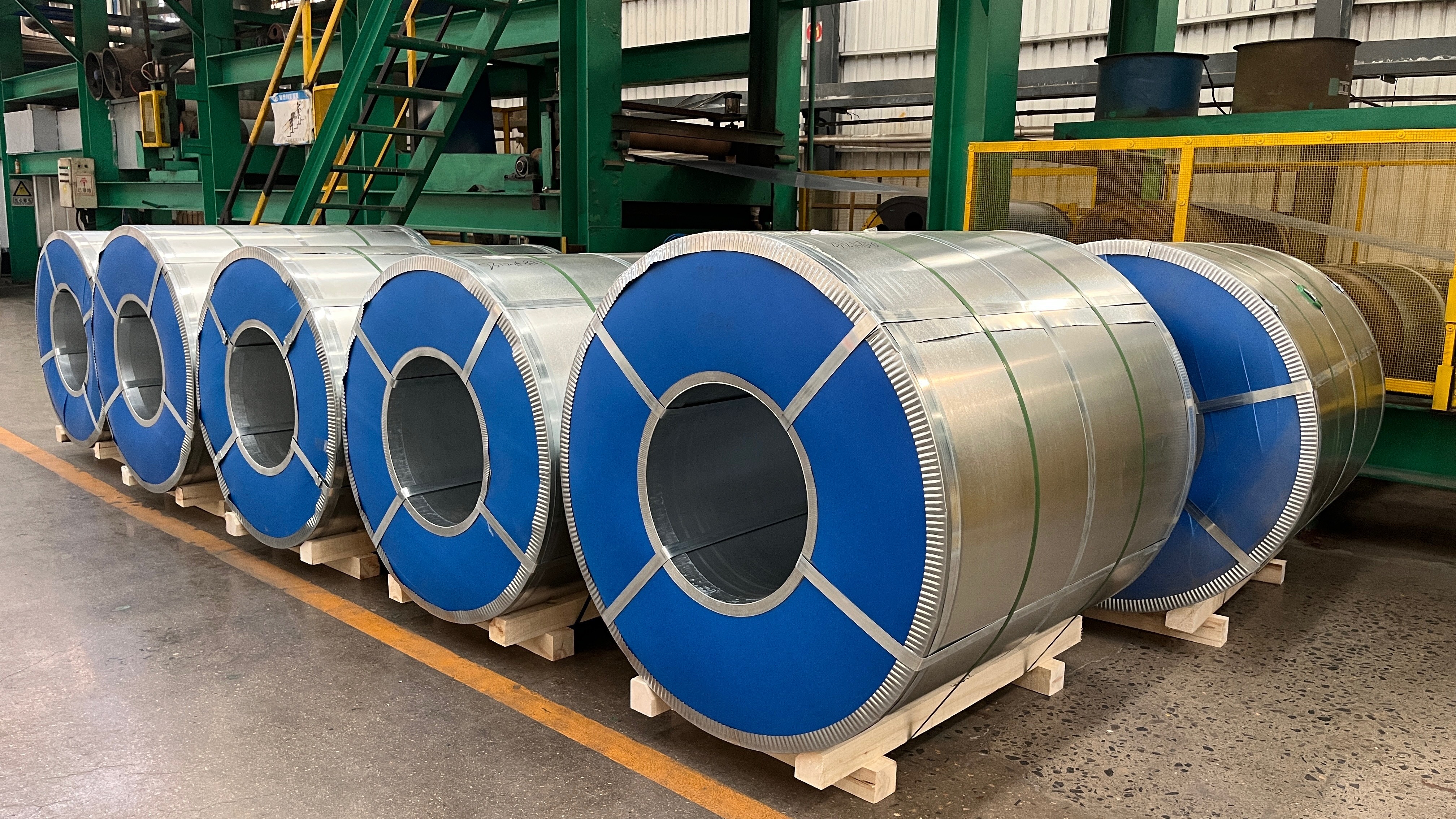 3003H26 Aluminium Bronze Color-Coated Aluminum Gutters And Downpipes 0.45*1000 Color Coated Aluminum Coil