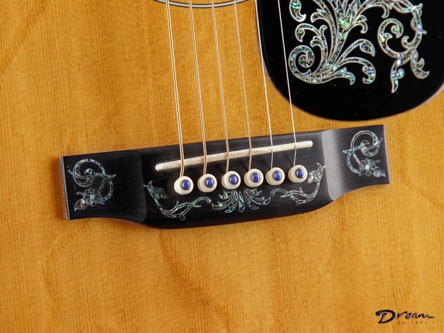 Custom Martin Style D-50 Limited-Edition Dreadnought Acoustic Guitar Natural with Herringbone Binding, Solid Wood Guitar