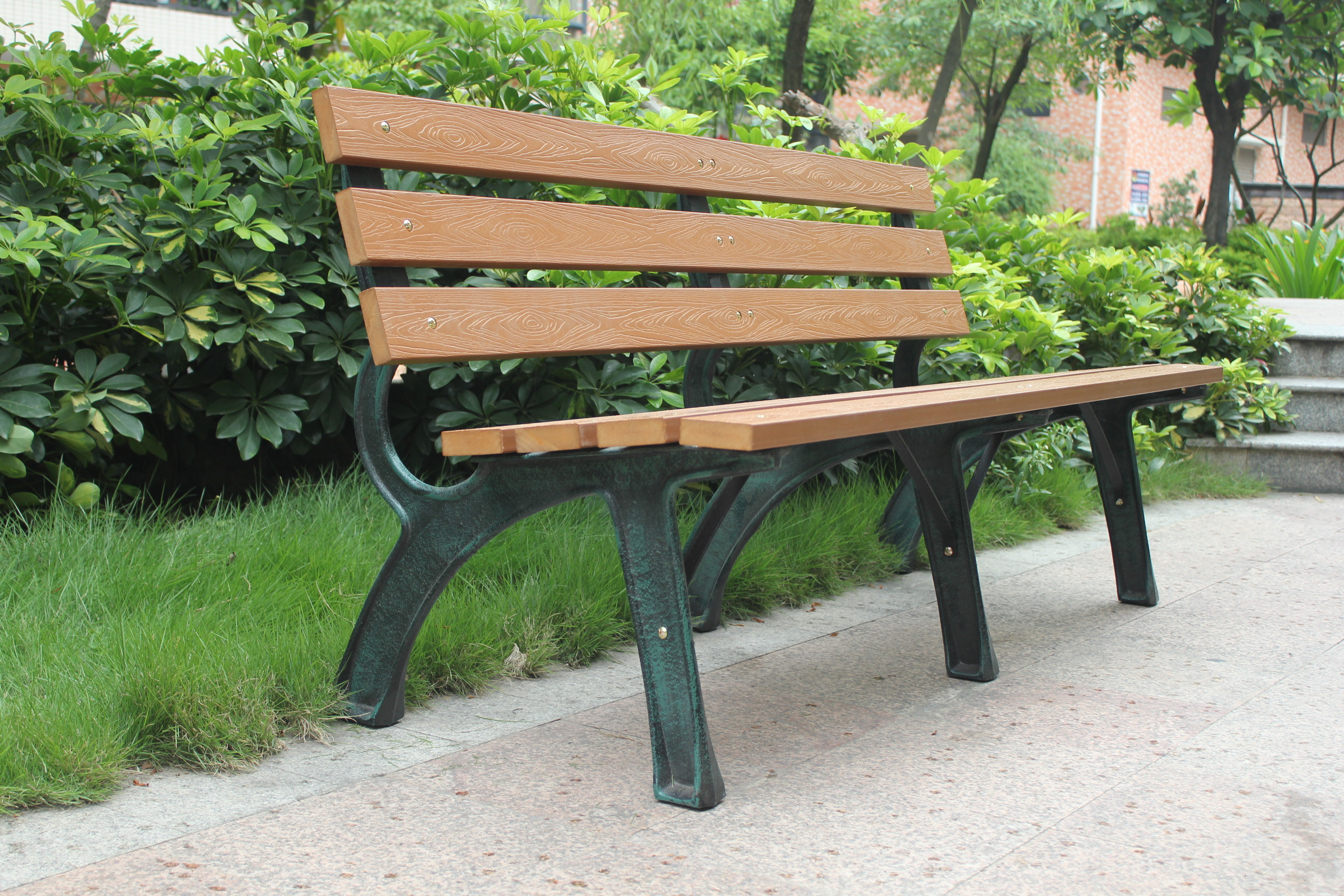 Bao Tuo outdoor thickening of cast iron park chairs lounge chairs red 1.5 meters BTC-042