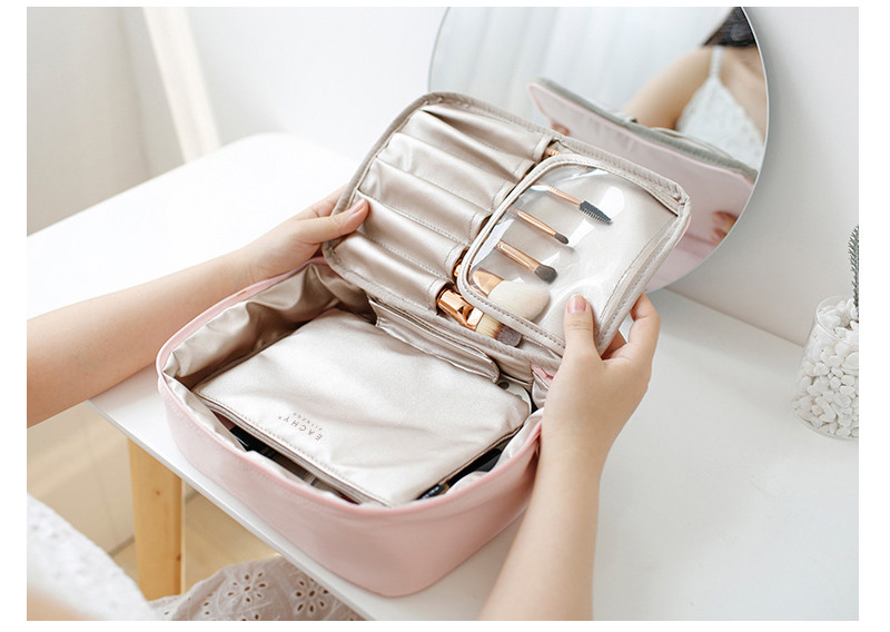 Pure Color Polyester Waterproof Toiletry Bag For Travel