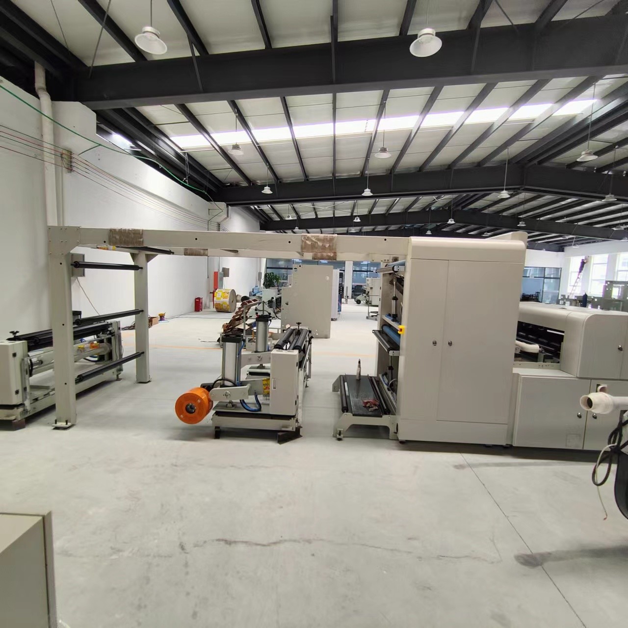 Three Servo Fully Automatic Slitting Machine For 45-450g Paper High Speed