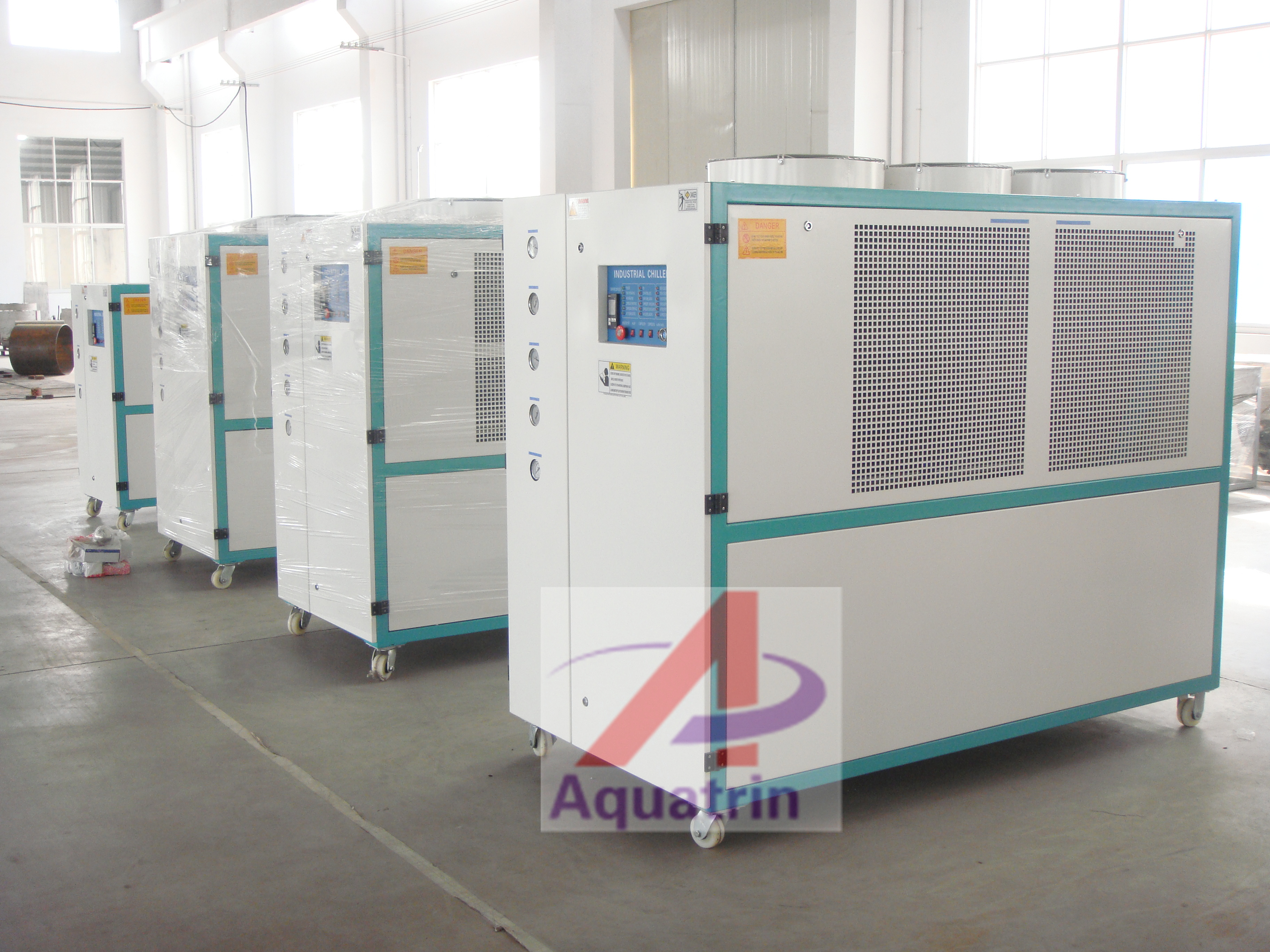 SGS Isobaric Liquid Filling And Capping Machine High Speed
