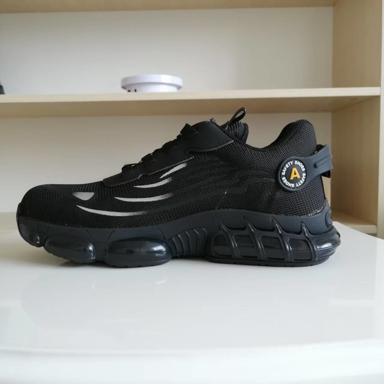 BOA Rotating Button Work Shoes Flying Knit Work Shoes Comfortable Safety Shoes Kevlar Midsole Steel Toe PU Sole