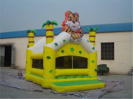  Inflatable Bouncer / INFLATABLE jump / inflatable palm tree bouncer Manufactures