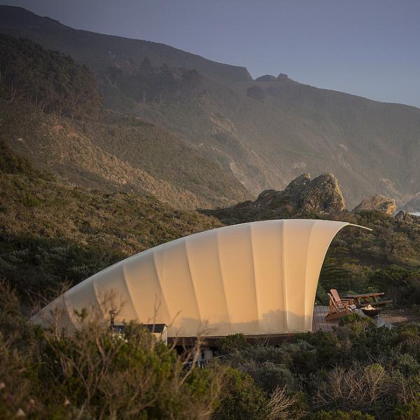 UV Resistant Cocoon Shaped Hotel Dome Tent With Glass Door And Bathroom