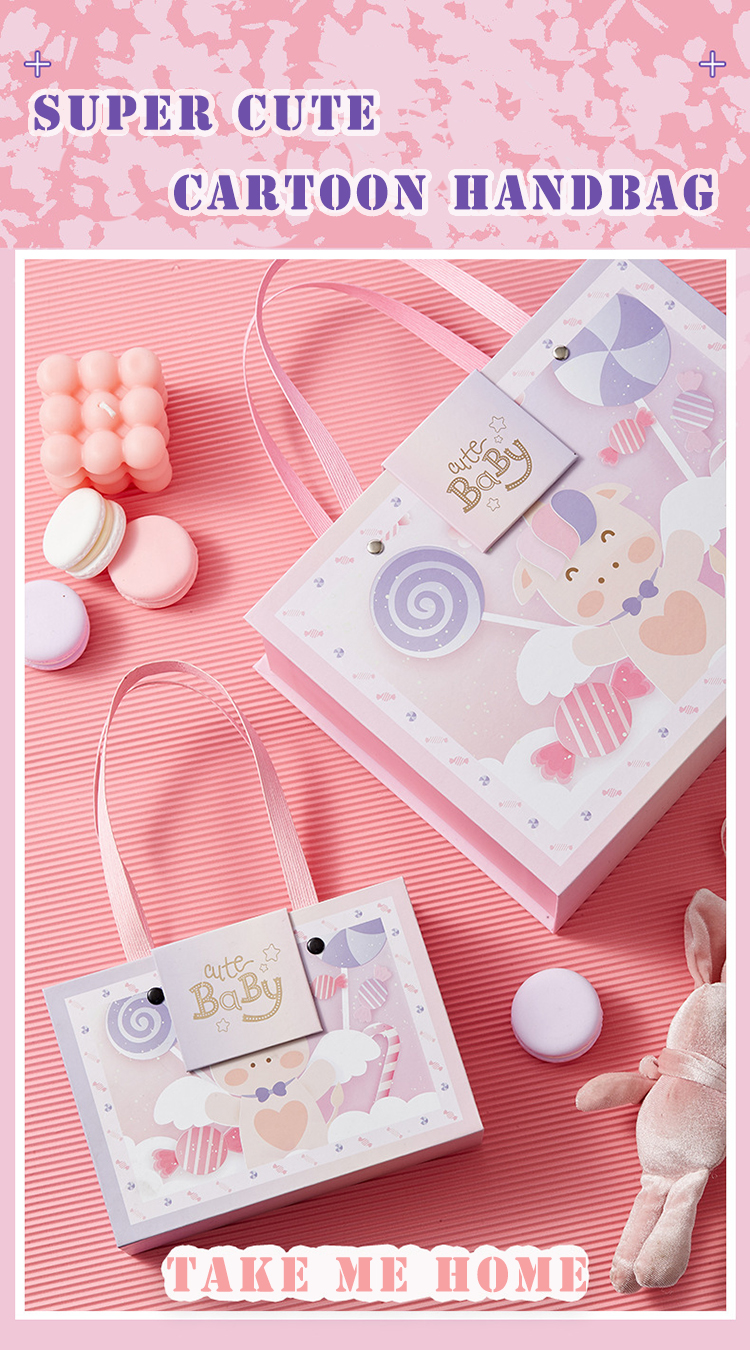 Customized Large Square Magnetic Cardboard Gift Boxes 157gsm With Handle