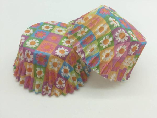 Medium Size Paper Cupcake Liners Pastry Greaseproof Baking Cups Cookie Packaging