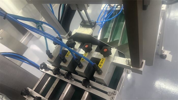 18000BPH Cartooning Machine Automatic Horizontal Type Cartoning Machine Adopts PLC, Human Machine Interface