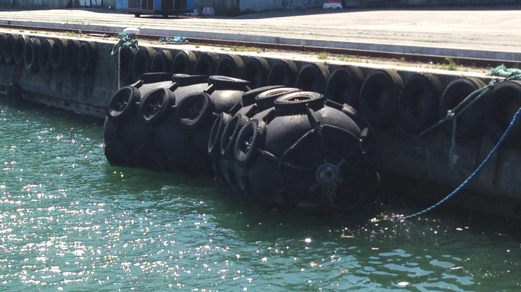 Ship Protecting Jumbo Fender with ISO17357 2014 Standard for Ship Docked