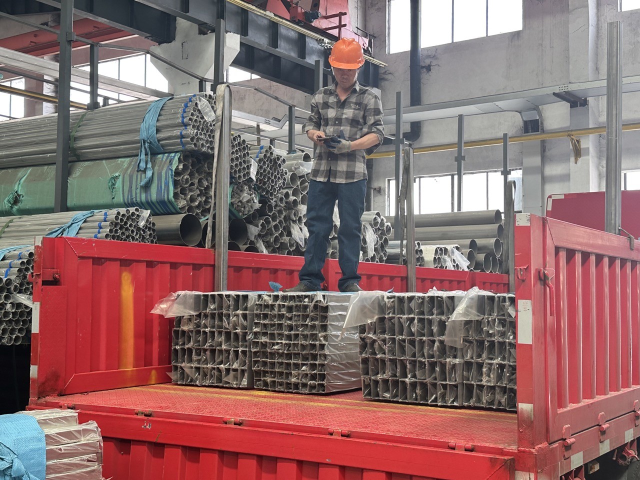 Square Seamless Annealed Stainless Steel Pipe Metal Decoiling OEM Available