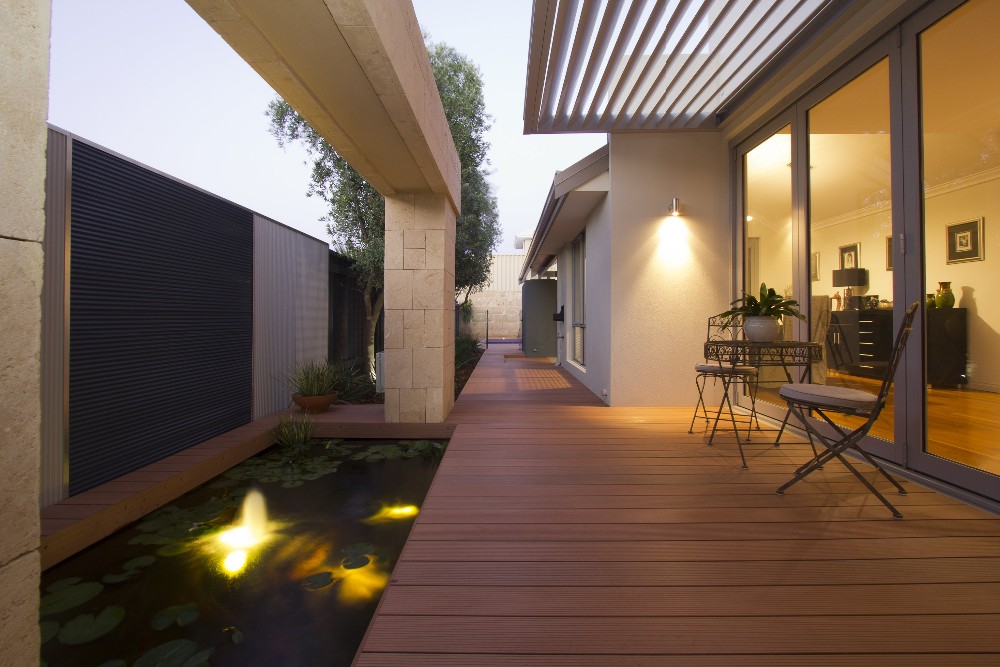 157 X 22mm Park WPC Hollow Decking Durable Hdpe Deck Boards