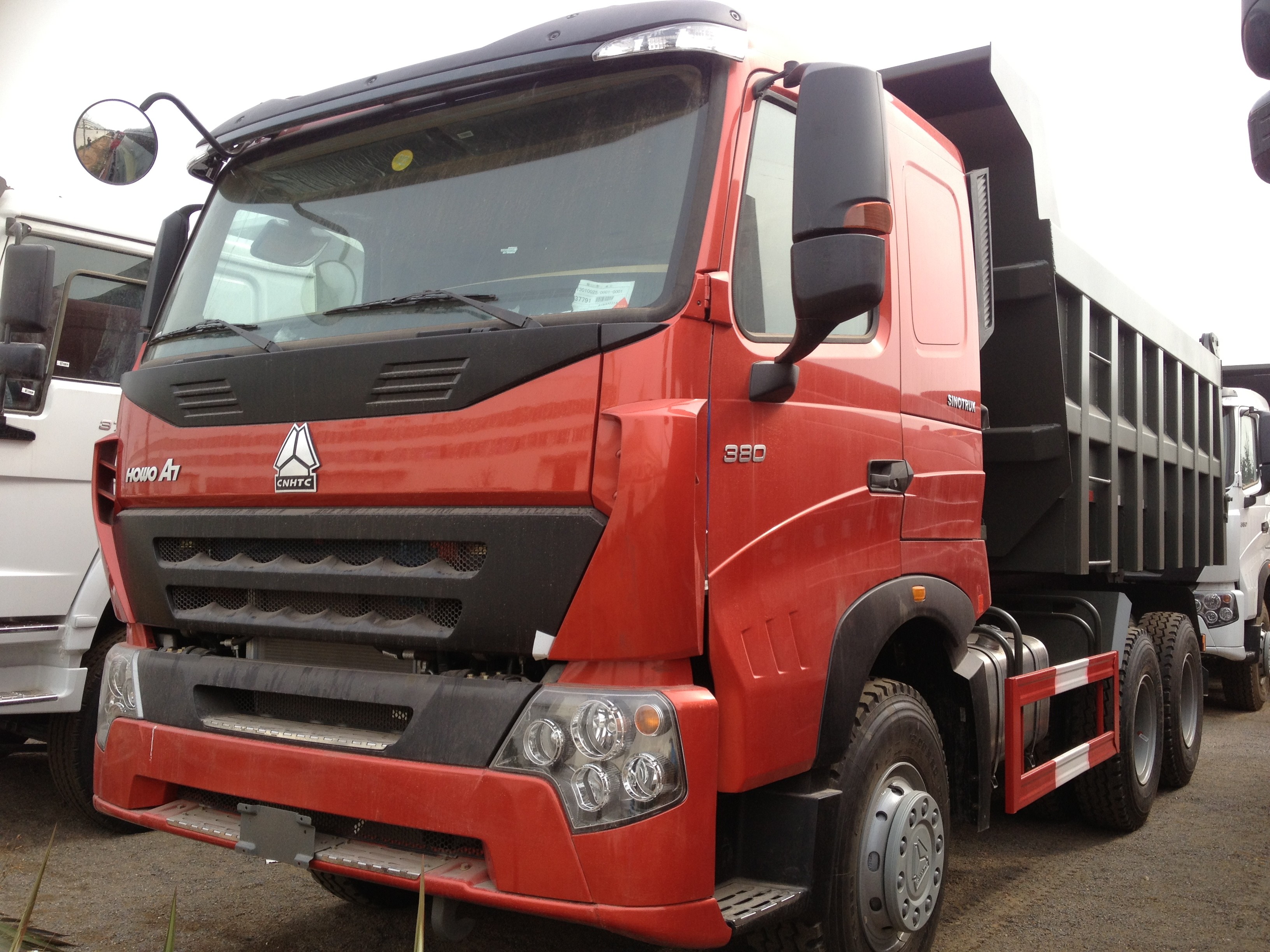 HOWO 6 X 4 Heavy Duty Dump Truck , Single Row Cab LHD Tipper Truck