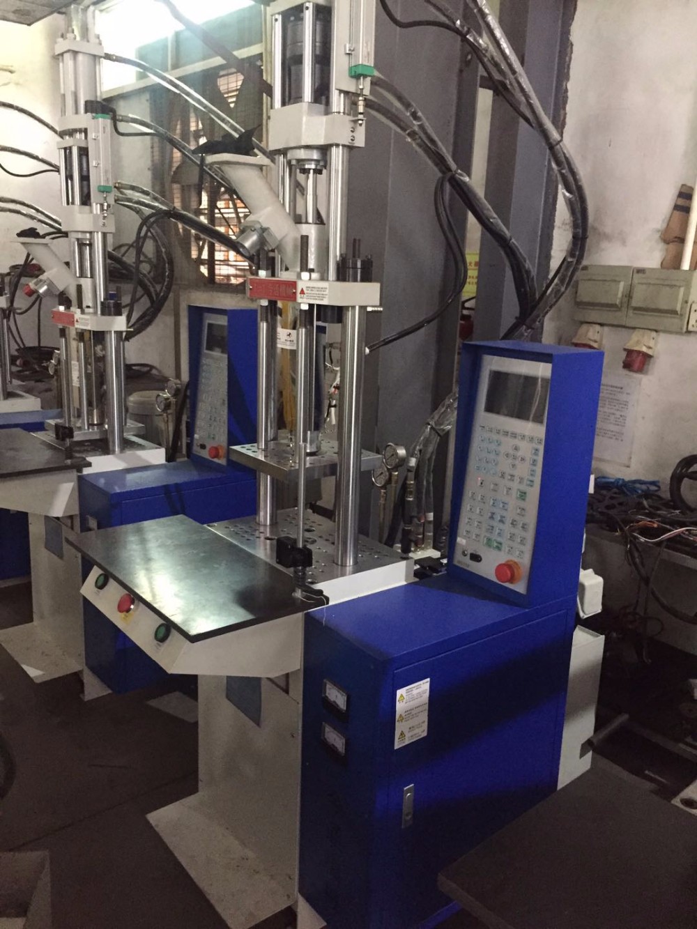 High Precision 15 Ton injection Molding Machine Vertical For USB/MICRO Connector