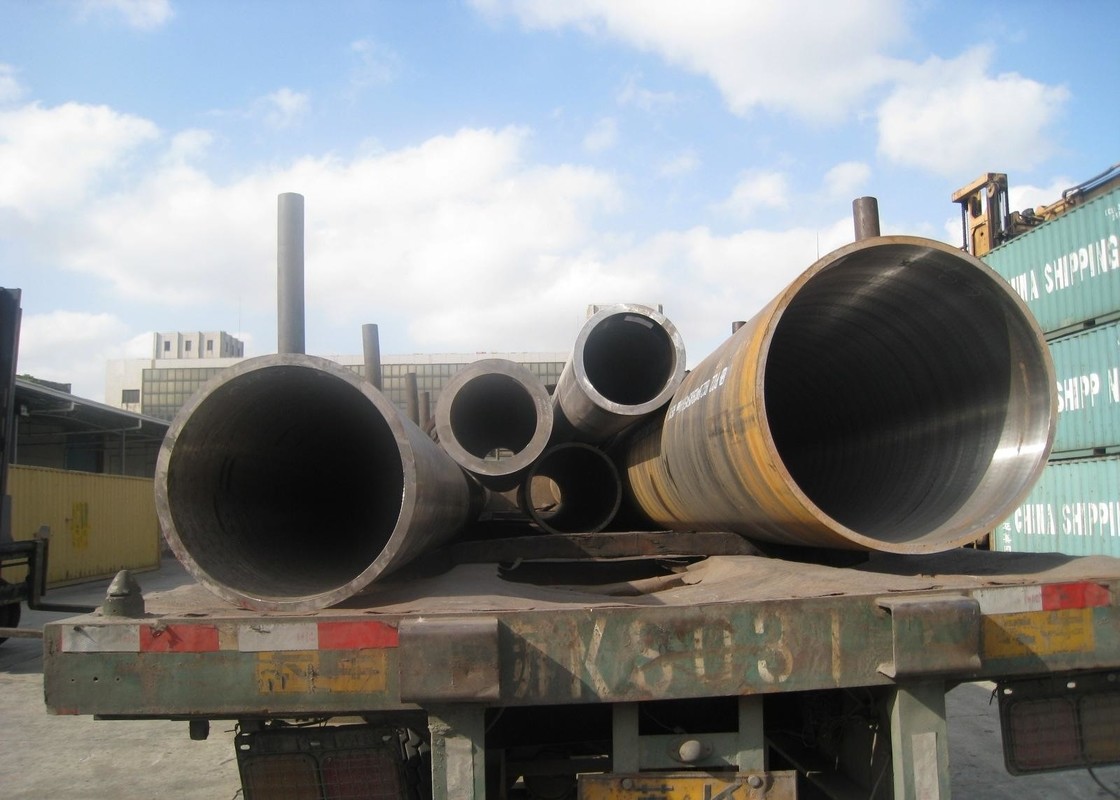 API Carbon Steel Pipe with SCH 10 SCH XXS Wall Thickness and Black Colour