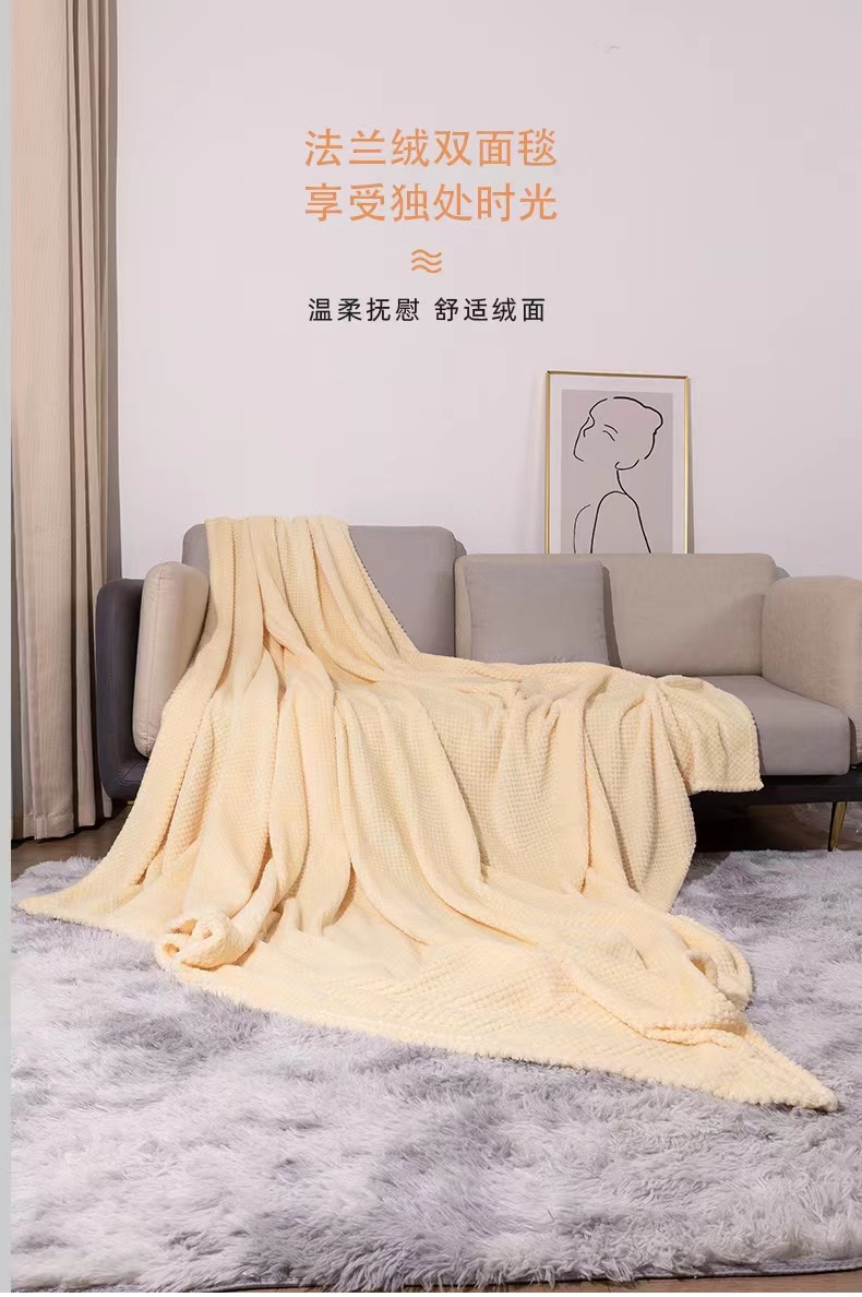 Office Nap Flannel Coral Fleece Throw Warming Blanket for Winter Customized Design