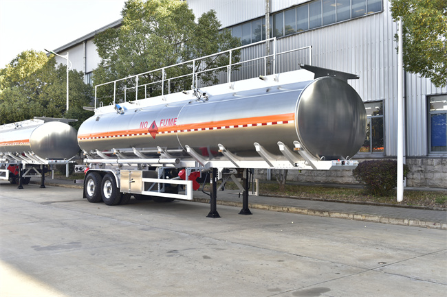 2Axles 38000 Liters Fuel Tank Semi Trailer Carbon Steel For Transporting Customized