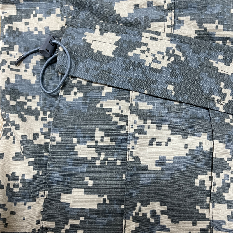 Customized Men's Breathable Sports Uniform with Basic Protection Class and Function