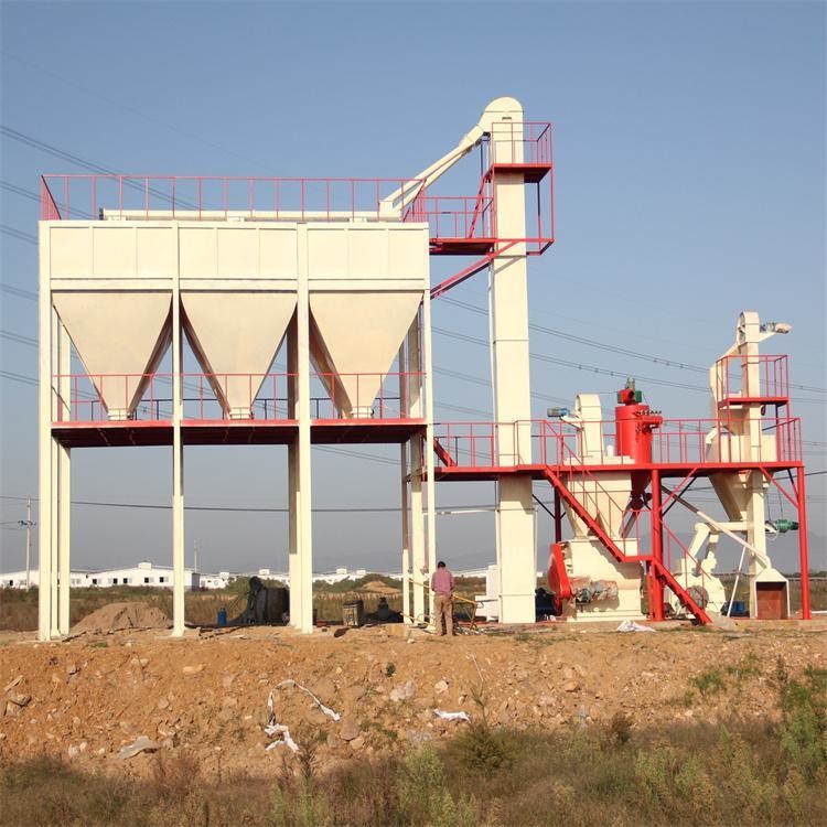 Poultry Animal Feed Production Line 415V Chicken Food Pellet Plant