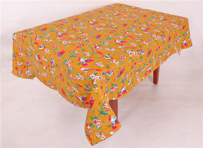Orange Custom Printed Tablecloths Machine Washable For Home Kitchen Table