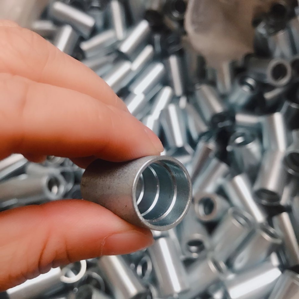 Smooth without burr 00400 hydraulic fittings 4SP 4SH/12-16 R12/06-16 hose ferrules