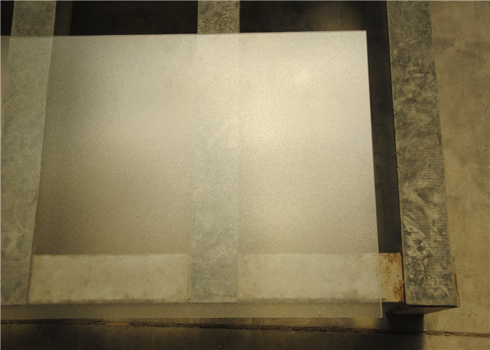 Anti Reflective Coating Low Iron Solar Glass With 3.2mm 4.0mm Thickness
