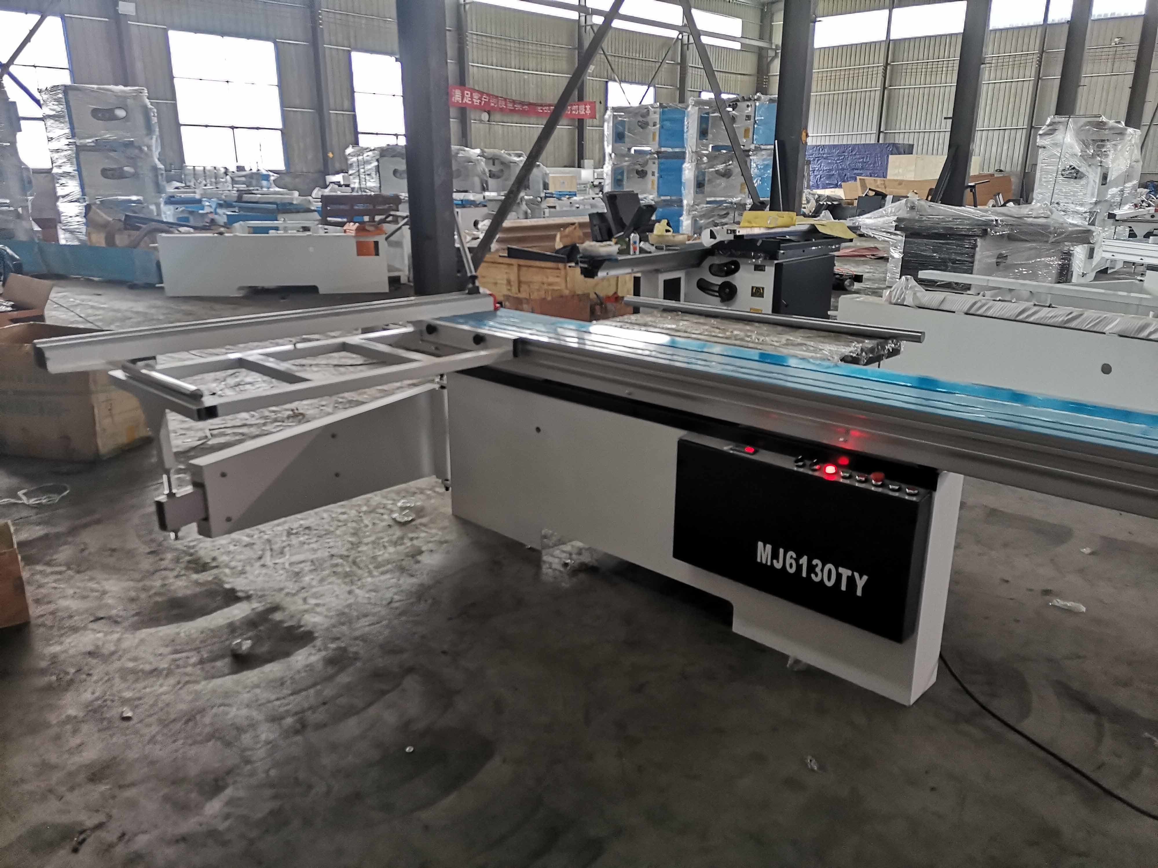 Wood furniture machinery wood cutting saw sliding penel saw with sliding table length 3600mm