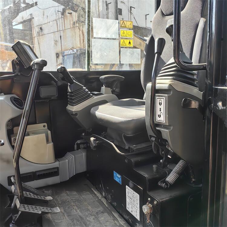 Japan original 6 ton mini used cat 306e 306e2 excavator in Shanghai