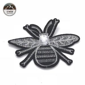 Classical Sequined Bee Iron On Patch , 8 * 6.5CM Size Animal Patches For Clothes