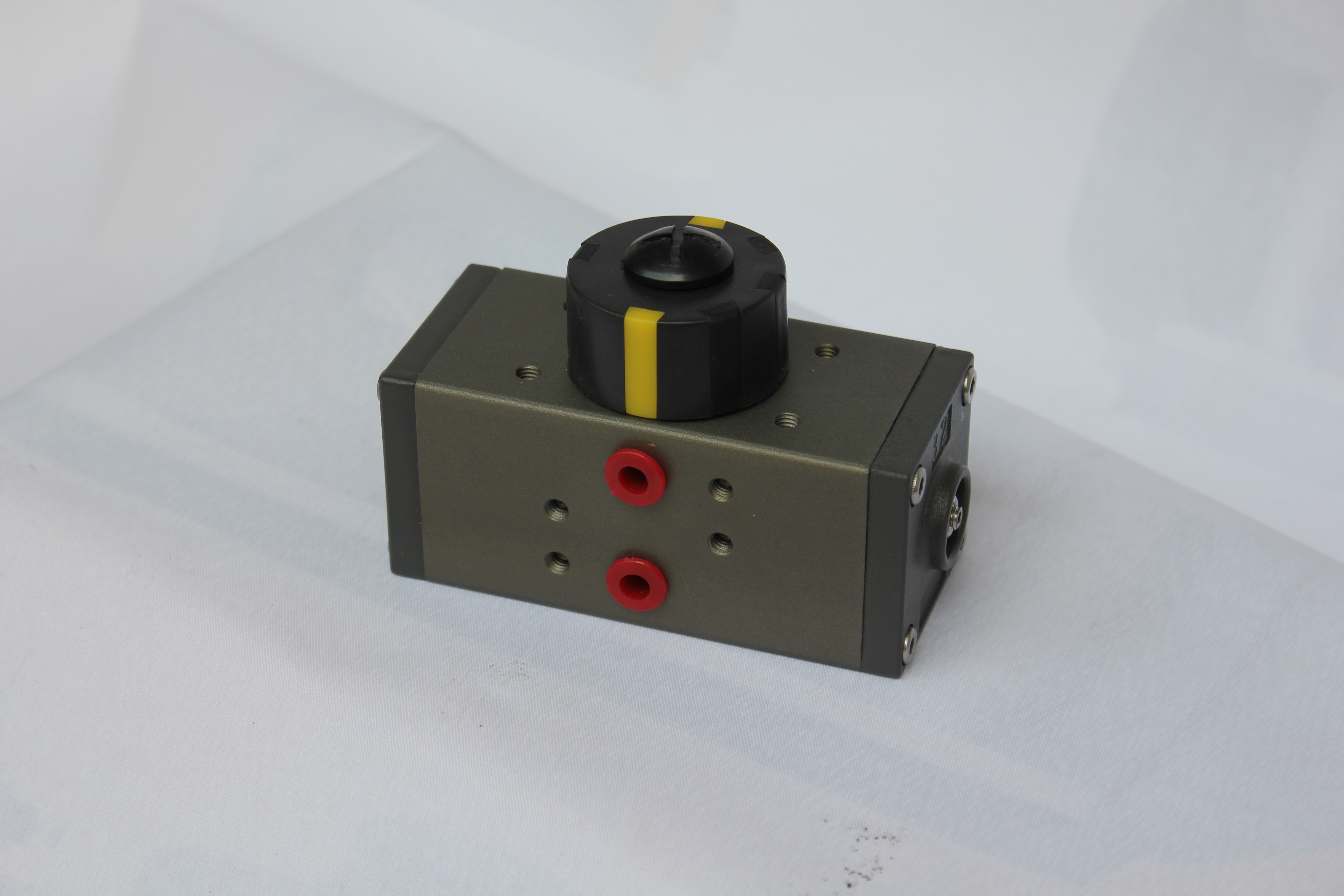 GTAT series rack and pinion pneumatic rotary actuator for ball valve butterfly valve