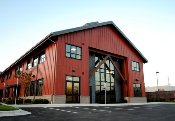 Galvanized / Painted Multi Storey Steel Frame Construction Building Workshop