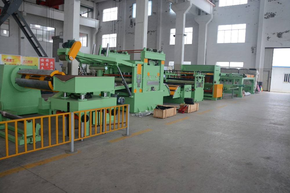 Width 600-2000mm Gi Steel Coil Slitting Machine High Speed Slitting Line