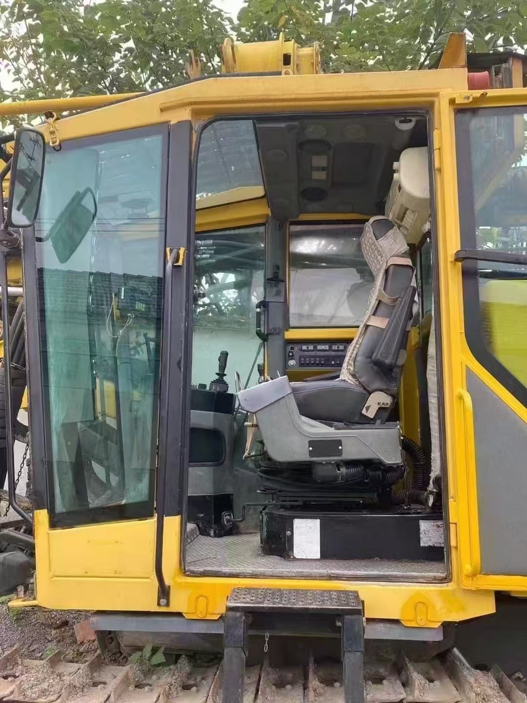 Used Atlas Copco ROC F9 Rock Drilling Rig for Sale | High-Quality Second-Hand Atlas Copco Drilling Machine