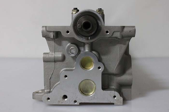 NISSAN RD28 Complete Cylinder Head 11040VB301 11040-VB301 Engine Components