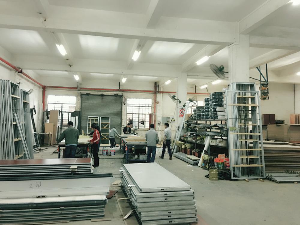 moveable door partitions