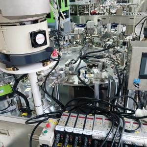  Automated assembly machine for blood collection needles, Mitsubishi PLC control, bilingual display, simple and clear operation Manufactures