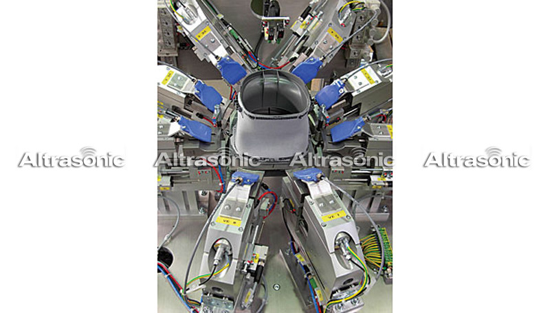 Thermal Contact Ultrasonic Spot Welding Machine for Glove Compartments