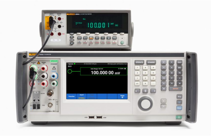 Industrial Fluke 5560A Multi Product Calibrator Benchtop 6.5 Digit Multimeters